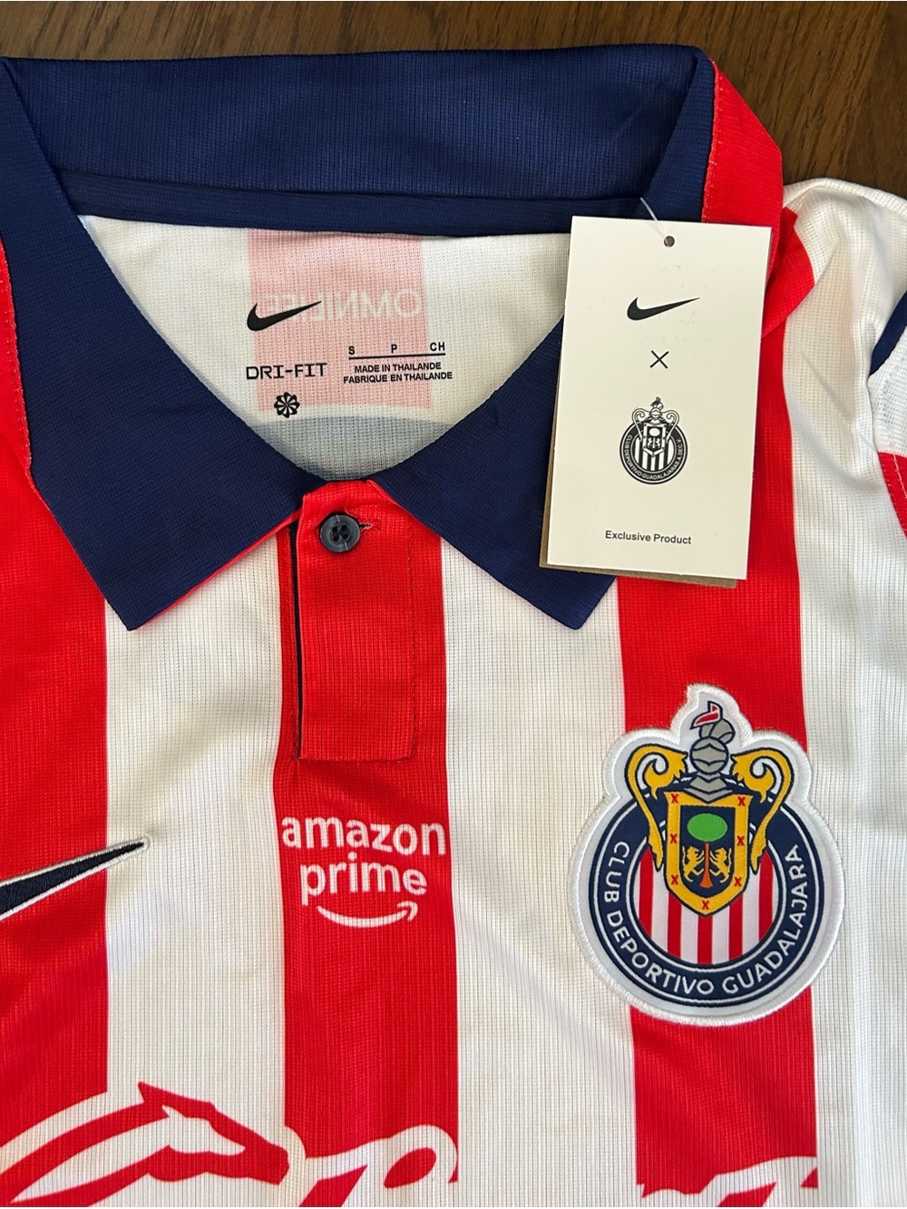 Nike Chivas Guadalajara Home Soccer Jersey - 2027 - Picture 4 of 4